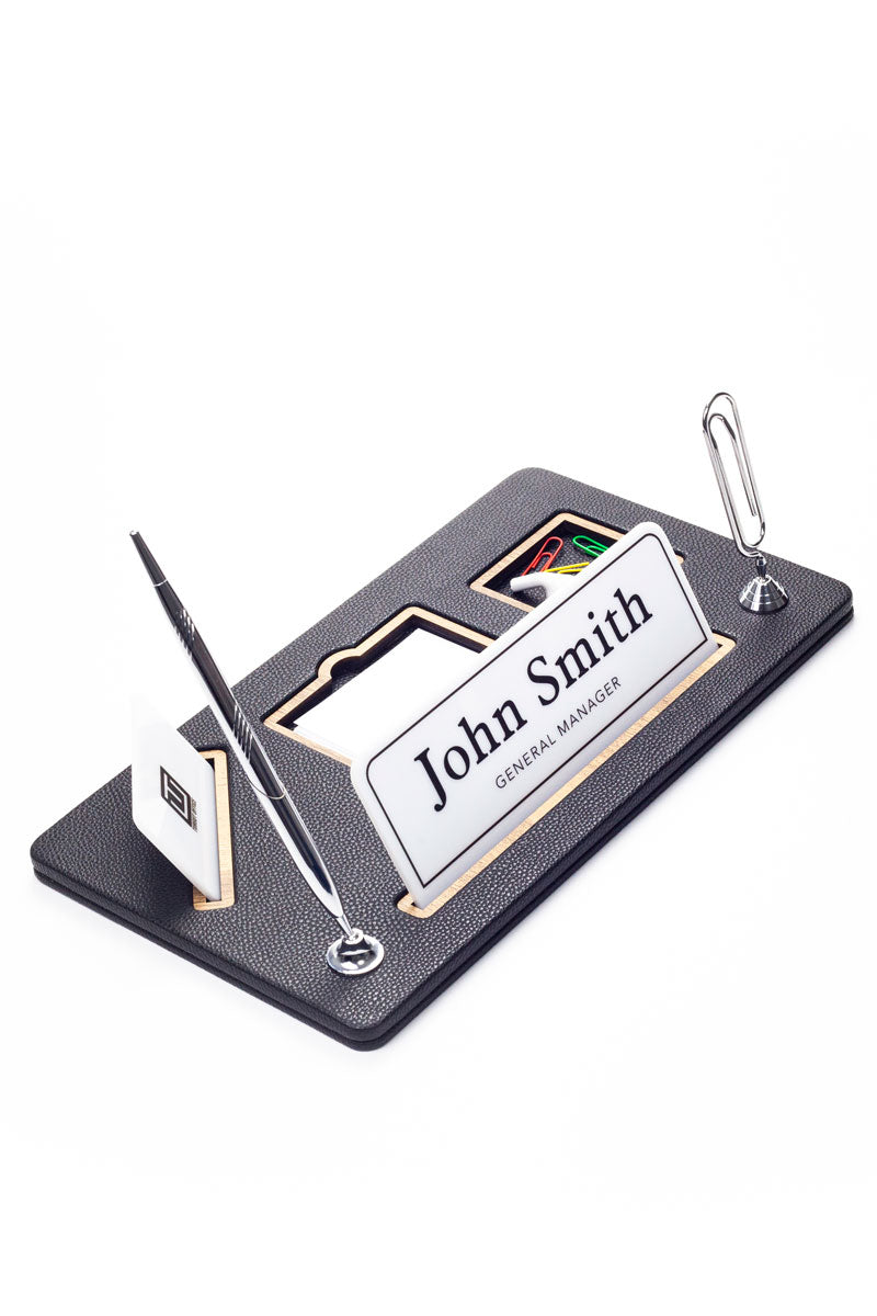 Royal Organizer Deri Masa İsimliği Siyah Ahşap Detaylı