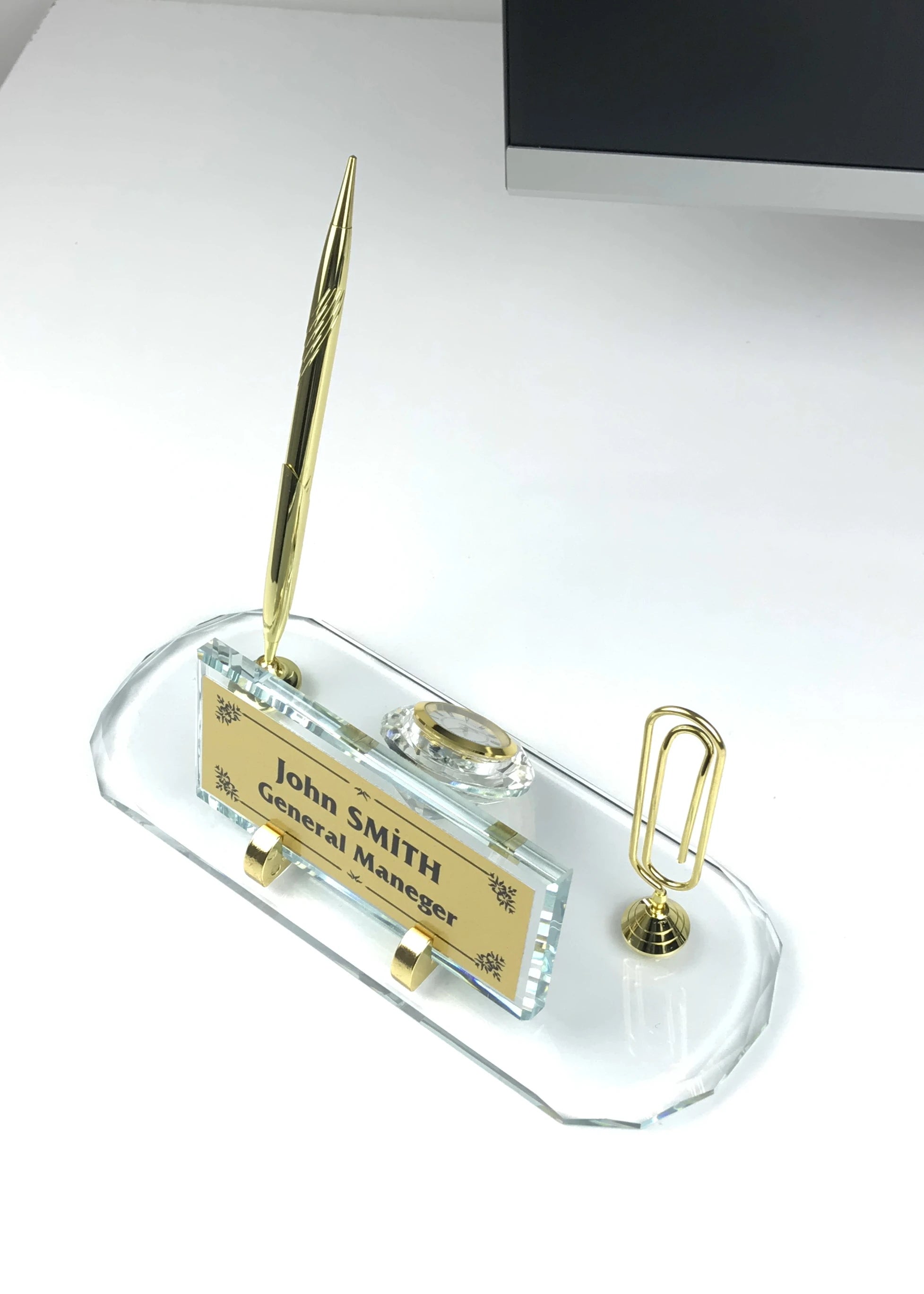 Ofis Kristal Masa İsimliği