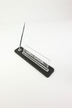 Kalemli Deri Masaüstü İsimliği Düz Siyah Krom Detaylı - İsimlik ve İmza Kalemi