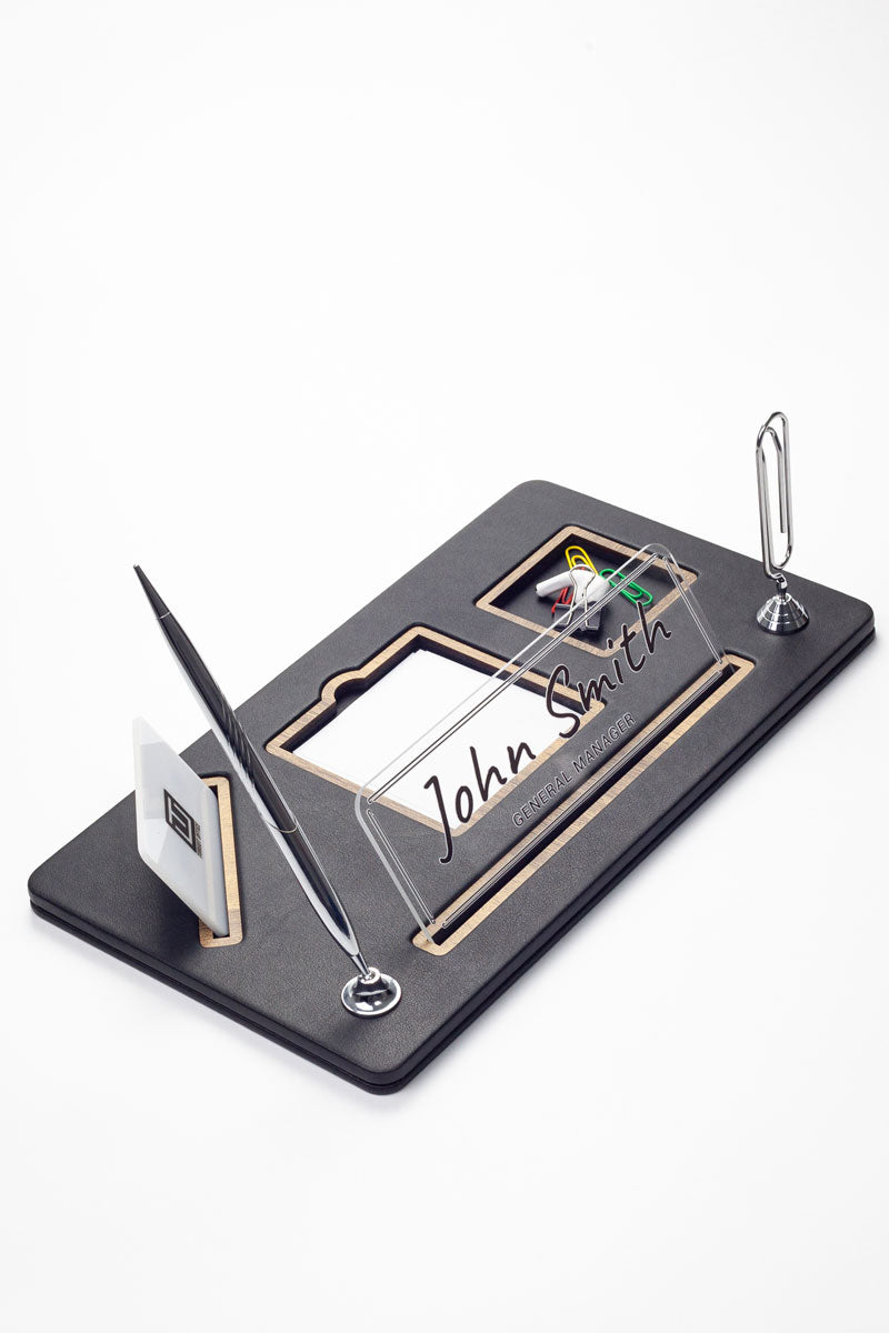 Royal Organizer Deri Masa İsimliği Düz Siyah Ahşap Detaylı