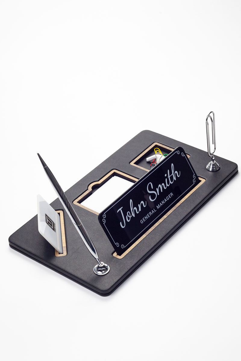 Royal Organizer Deri Masa İsimliği Düz Siyah Ahşap Detaylı