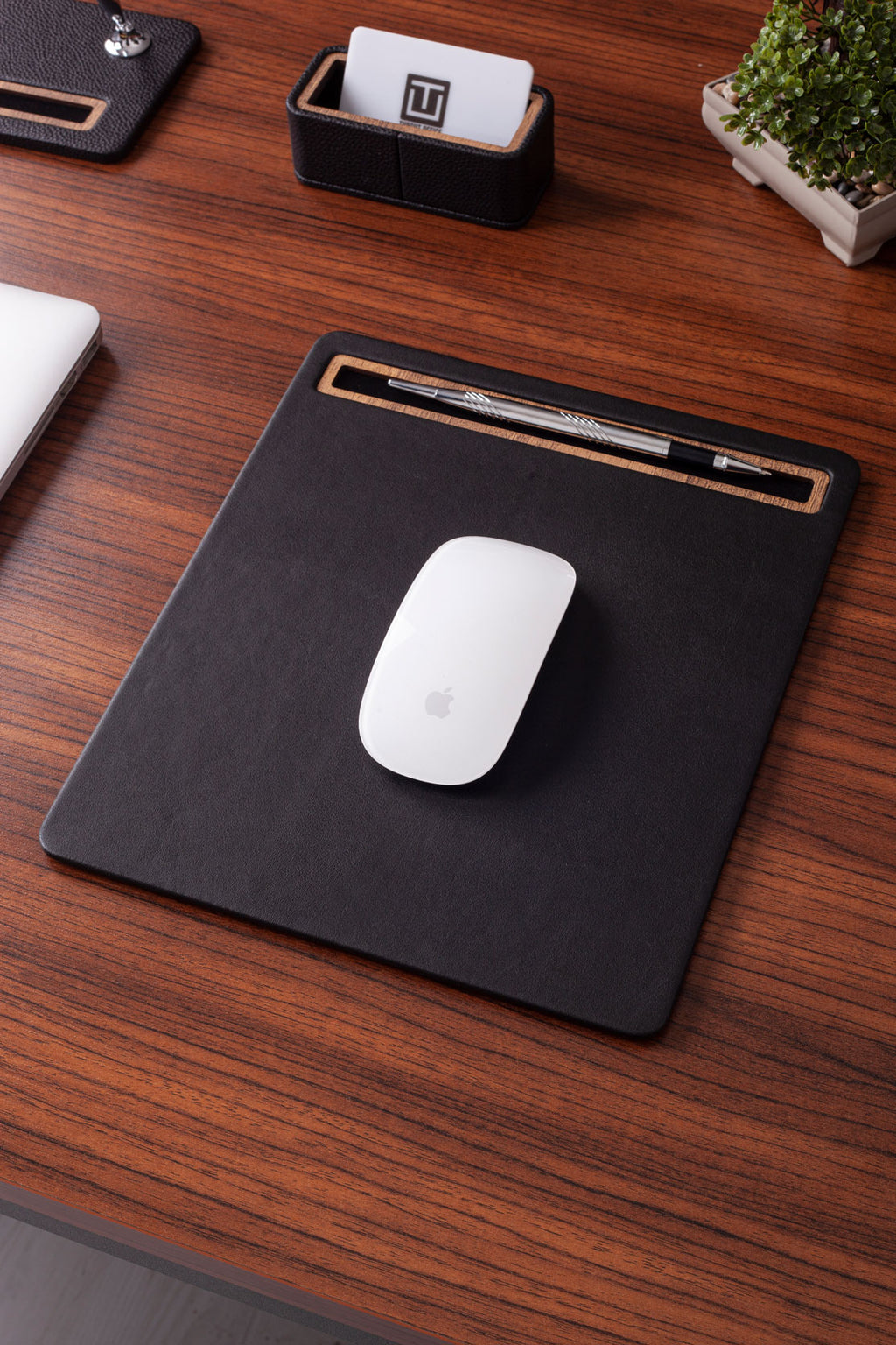 Deri Mousepad Düz Siyah Ahşap Detaylı