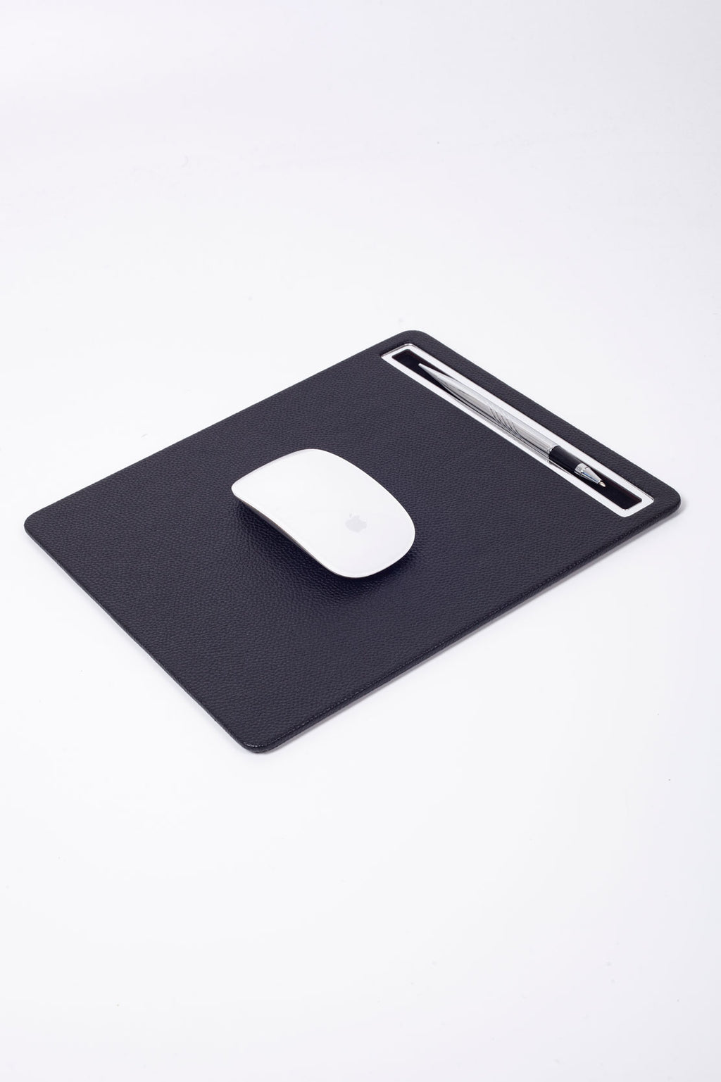Deri Mousepad Siyah Krom Detaylı