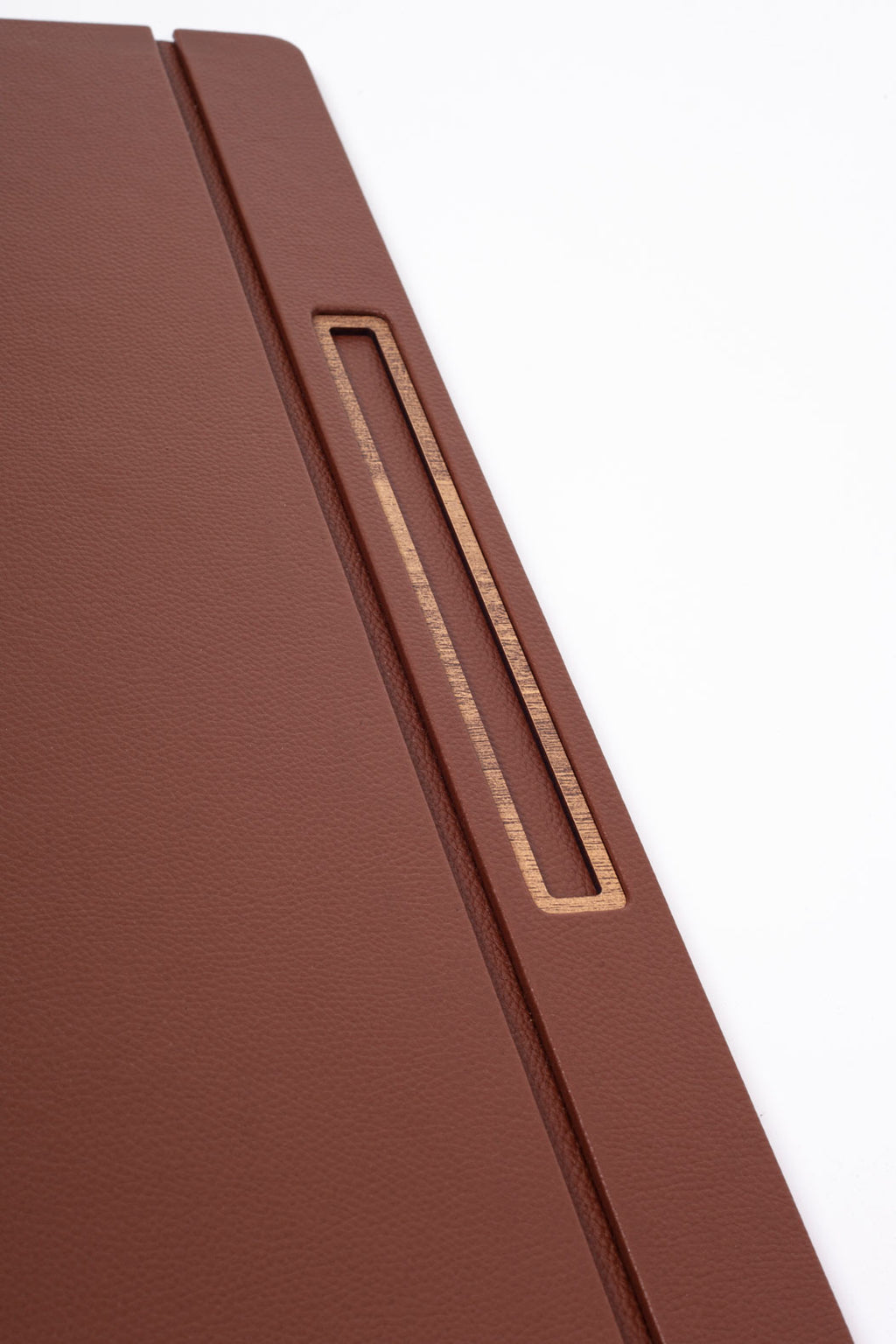 Deri Kapaklı Masa Sümeni Taba Ahşap Detaylı 50x35cm