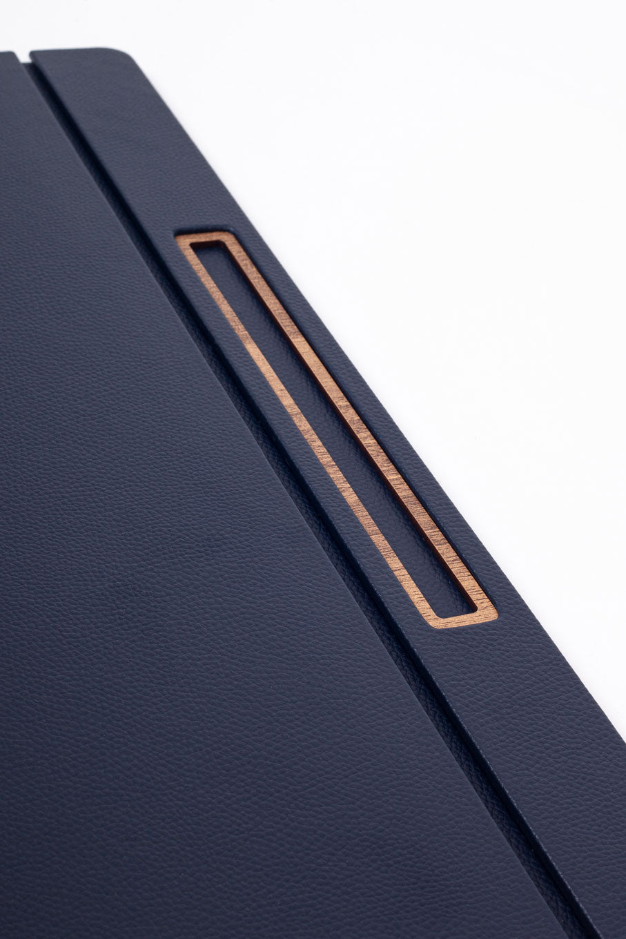 Deri Kapaklı Masa Sümeni Lacivet Ahşap Detaylı 50x35cm