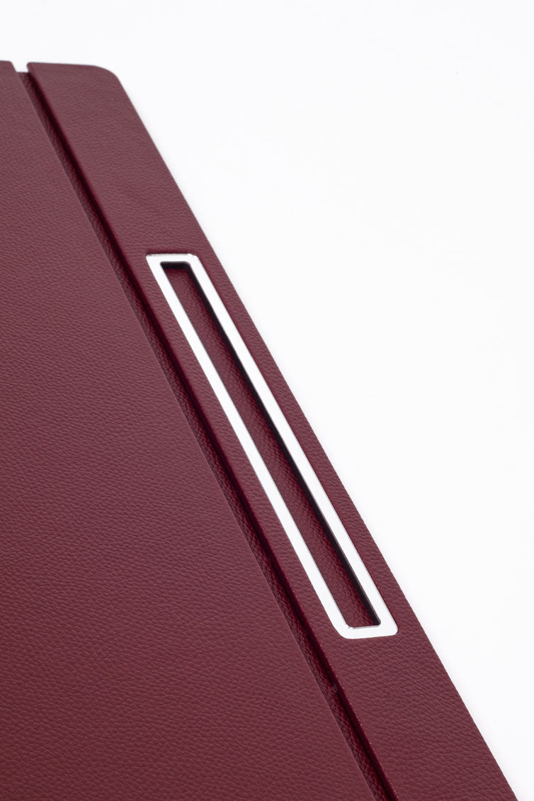 Deri Kapaklı Masa Sümeni Bordo Krom Detaylı 50x35cm