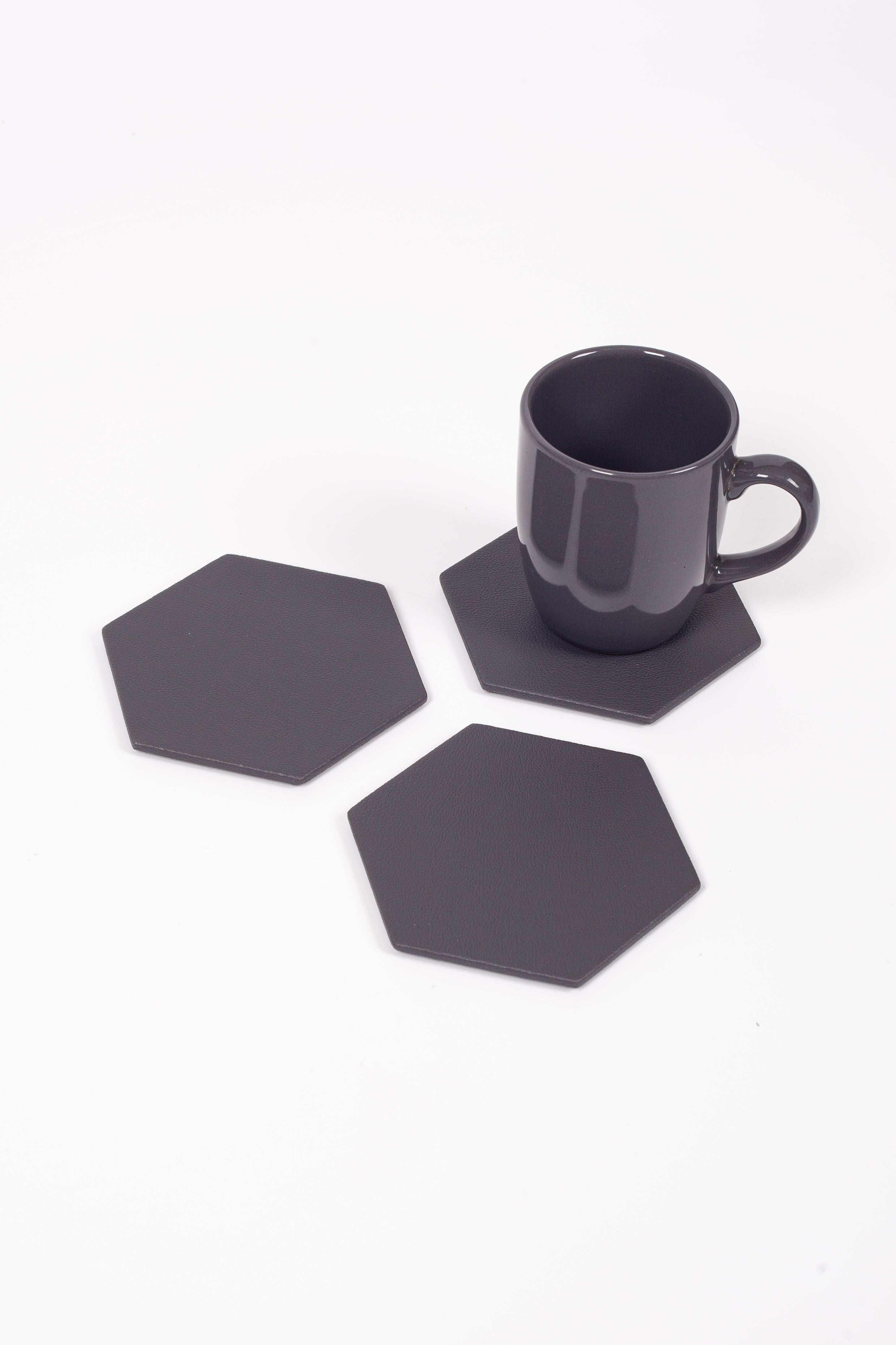 Antrasit Altıgen Deri Bardak Altlığı 3 Adet