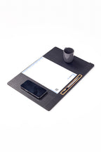 Deri Toplantı Sümeni Kalem Bölümlü 49x34cm Düz Siyah Ahşap Detaylı